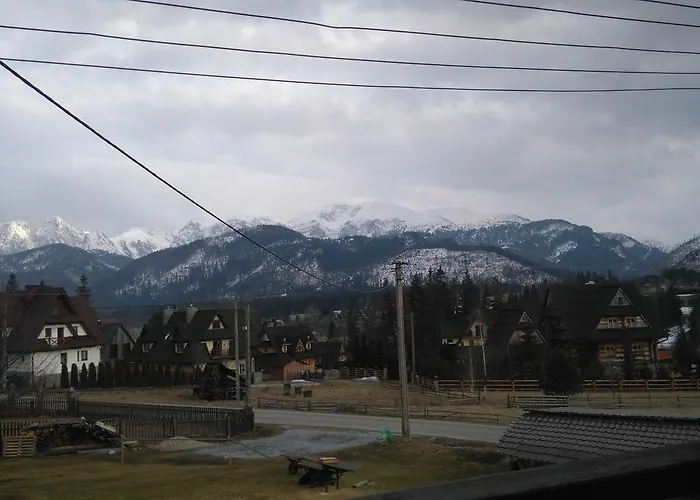 U Sarnowskich كوشتيليسكا